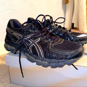 🆕 ASICS 👸 Dynamic Duomax